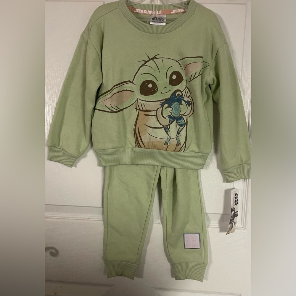 Star Wars Grogu Baby Yoda‎ 2PC Outfit Set Green Sweatshirt Joggers 4T NWT